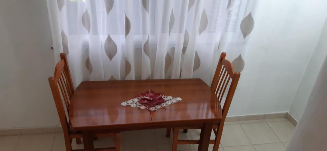 Home Flori&Vili Shkodër エクステリア 写真